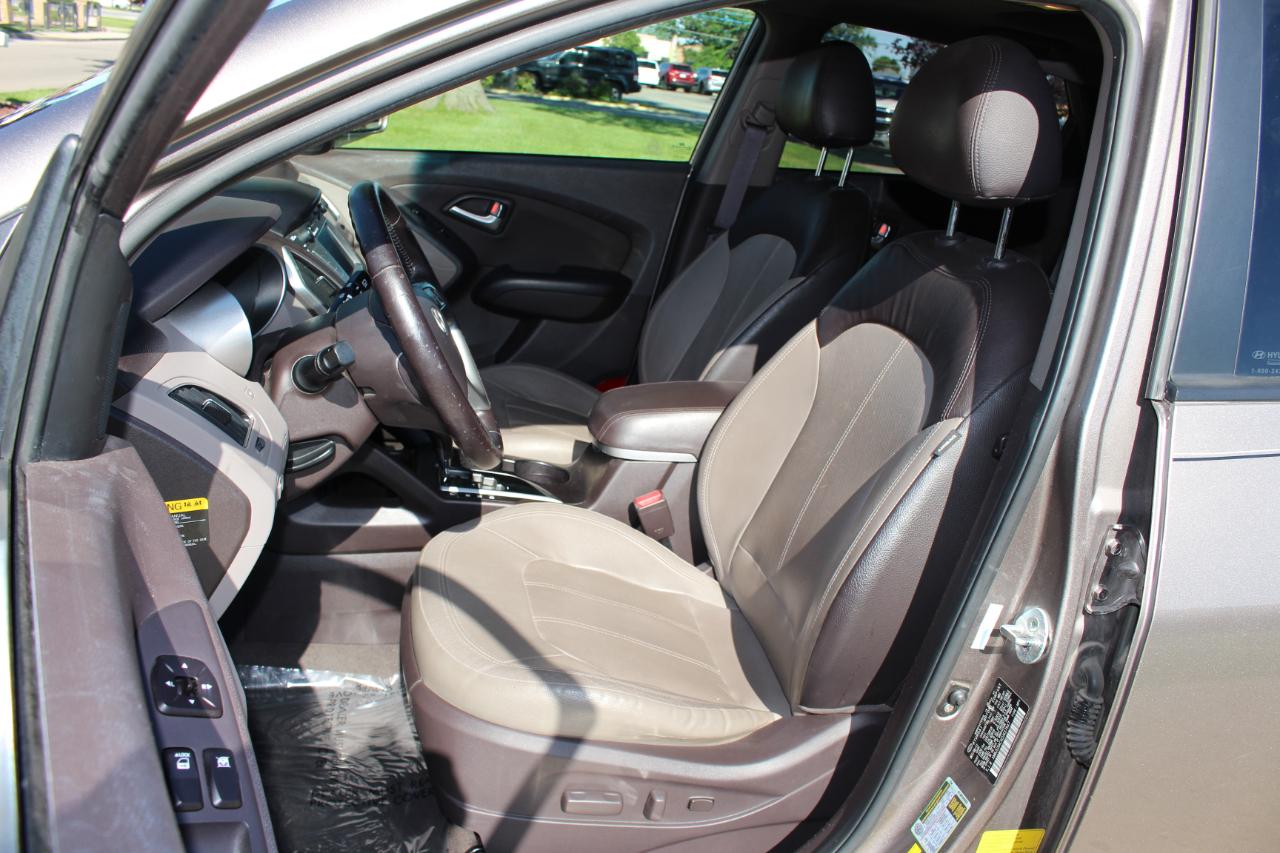 Hyundai Tucson Limited FWD 2012