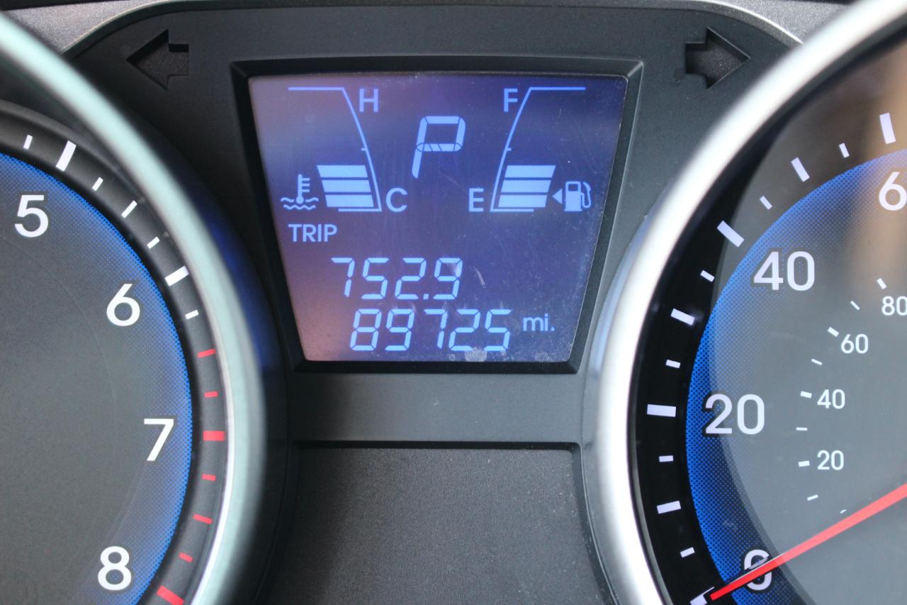 Hyundai Tucson Limited FWD 2012