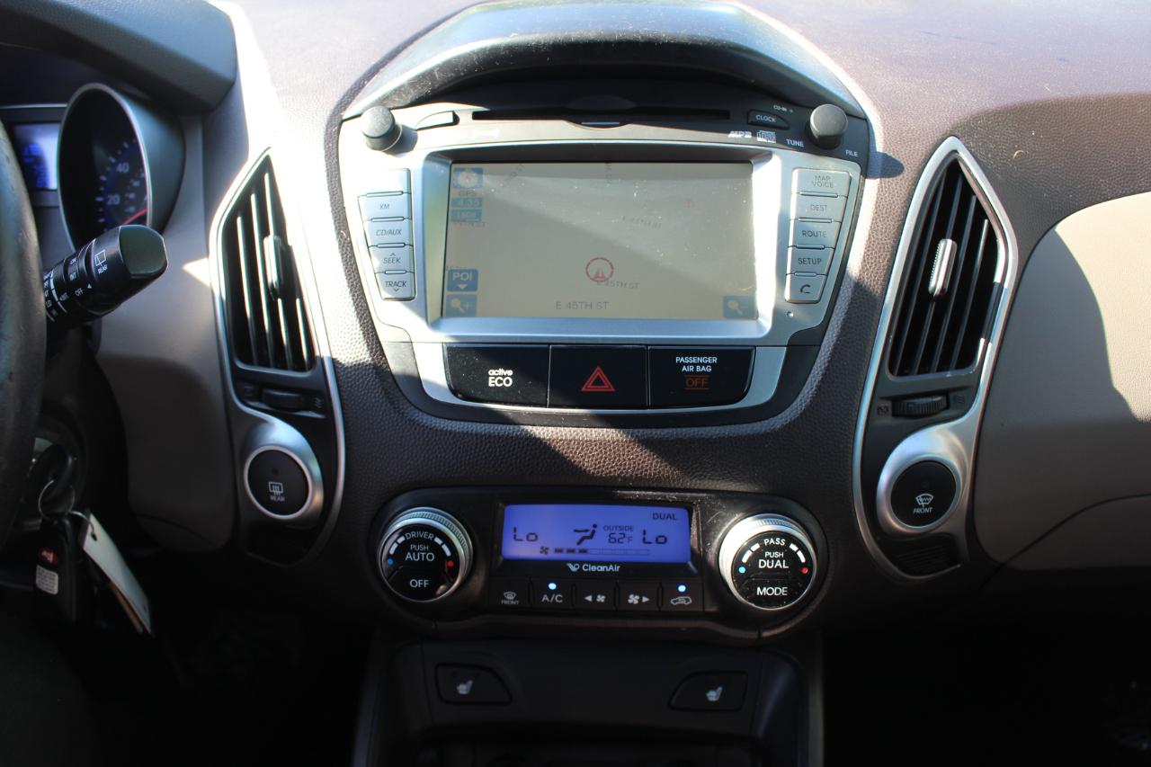 Hyundai Tucson Limited FWD 2012