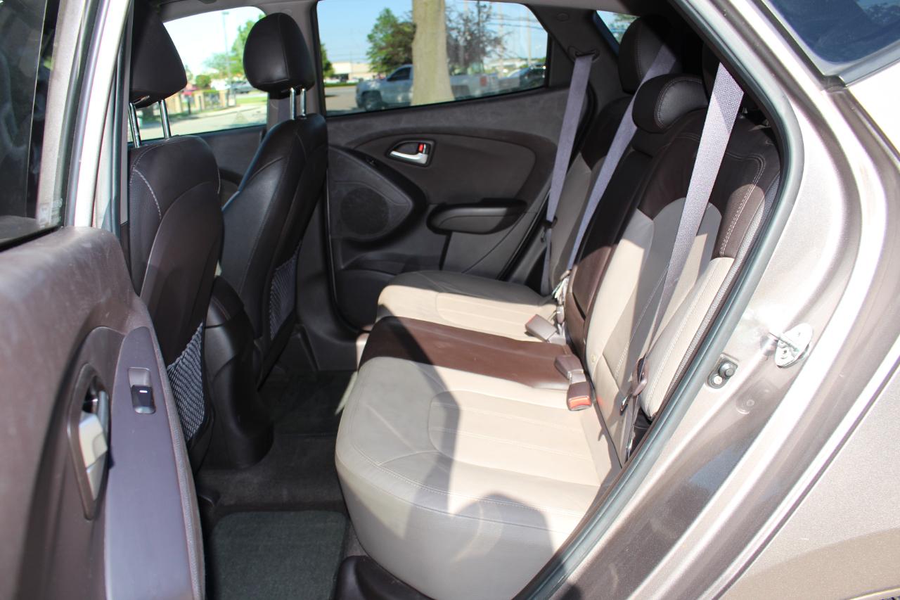 Hyundai Tucson Limited FWD 2012