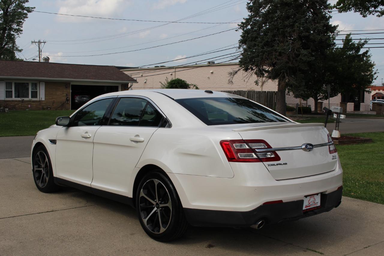 Ford Taurus SEL FWD 2014