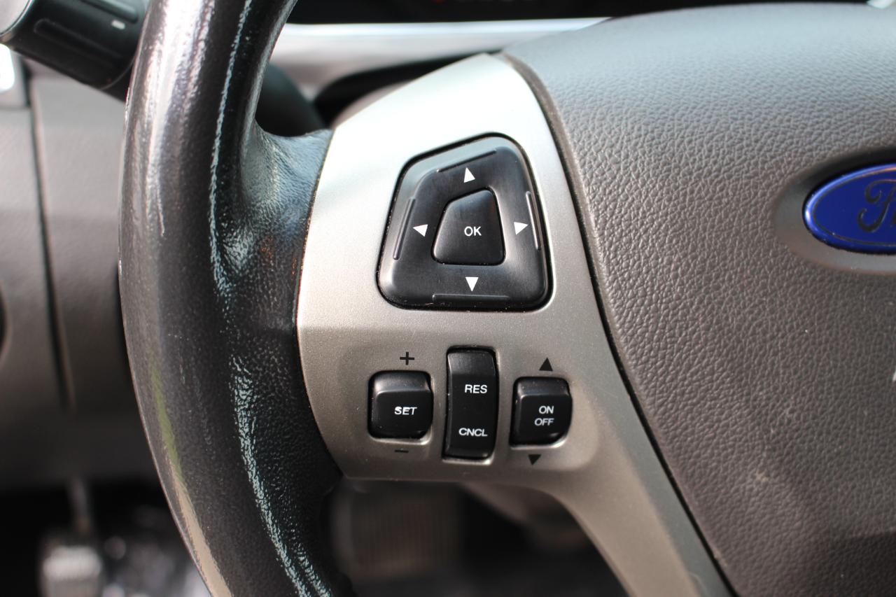 Ford Taurus SEL FWD 2014