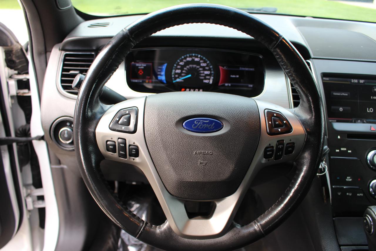 Ford Taurus SEL FWD 2014