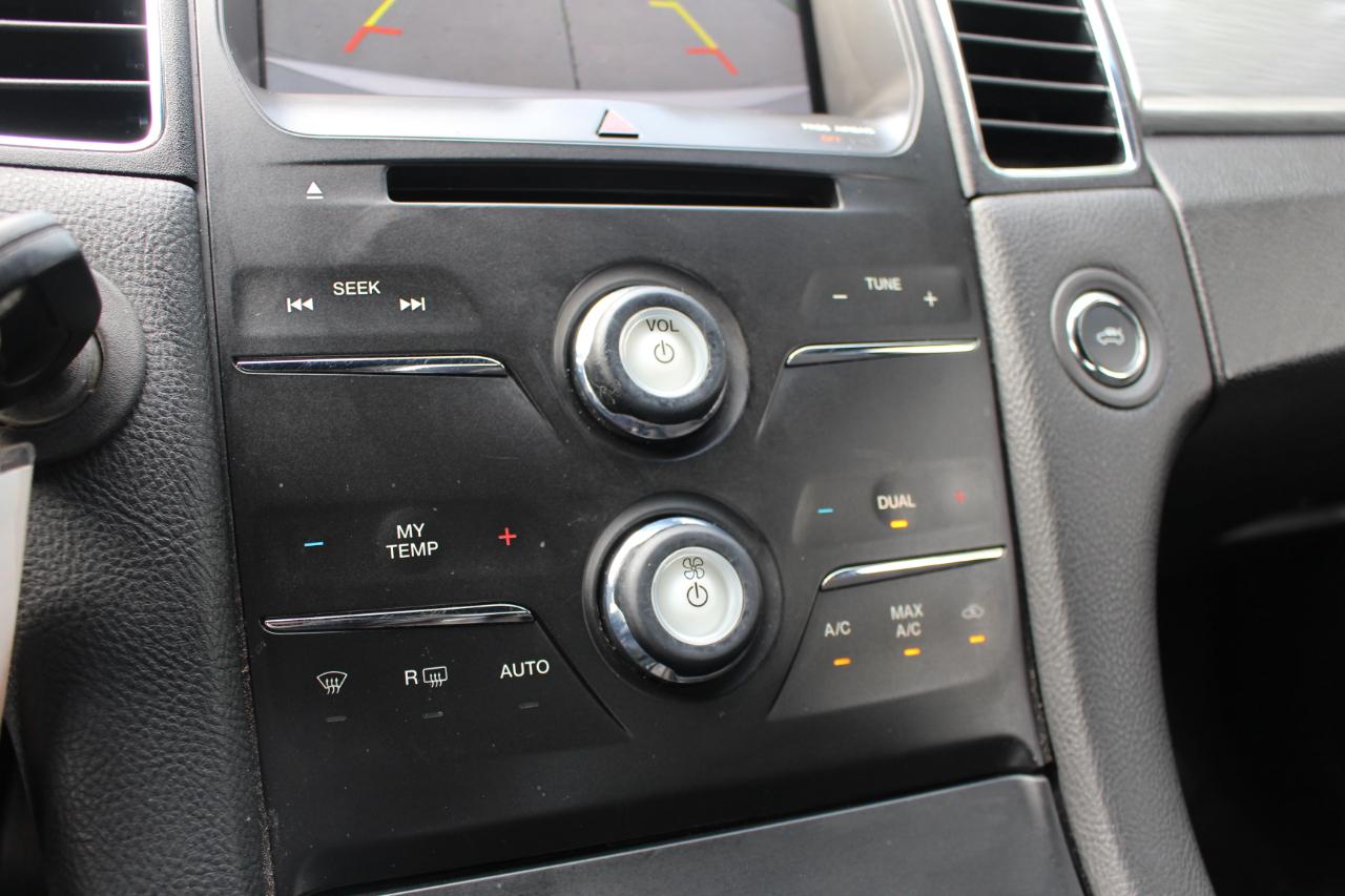 Ford Taurus SEL FWD 2014