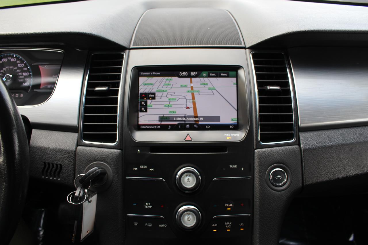Ford Taurus SEL FWD 2014