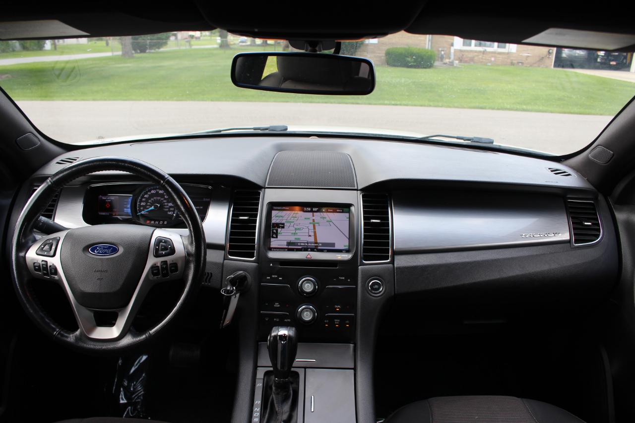 Ford Taurus SEL FWD 2014