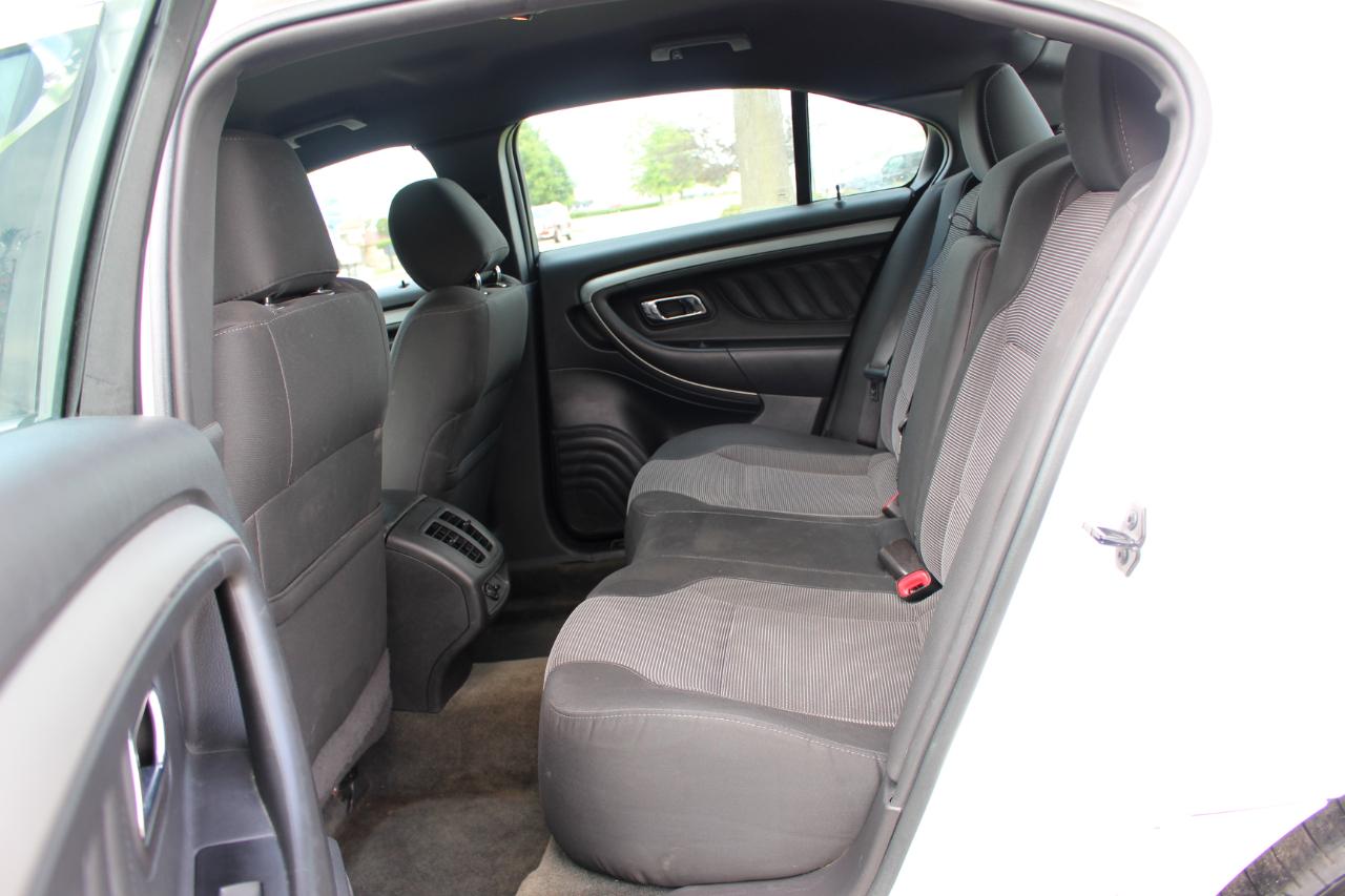 Ford Taurus SEL FWD 2014