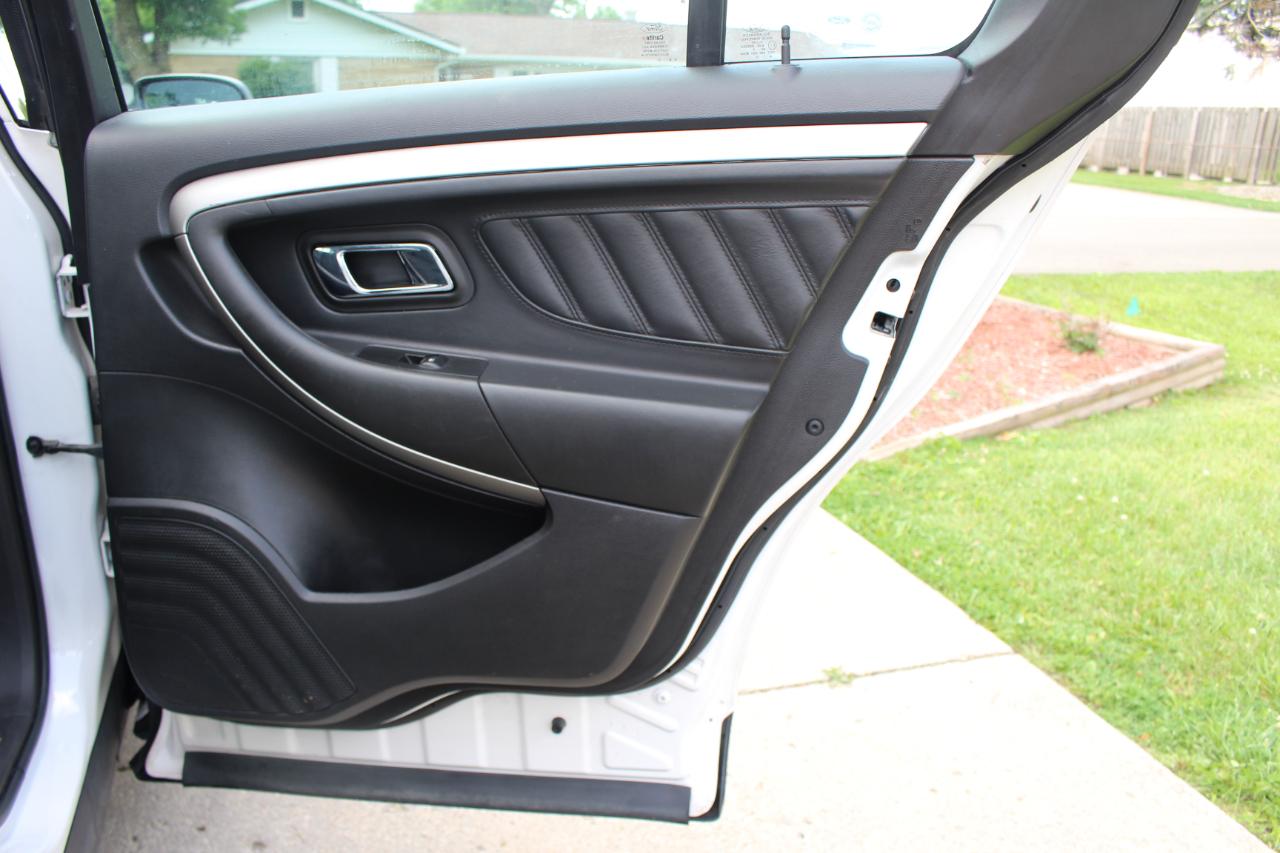 Ford Taurus SEL FWD 2014
