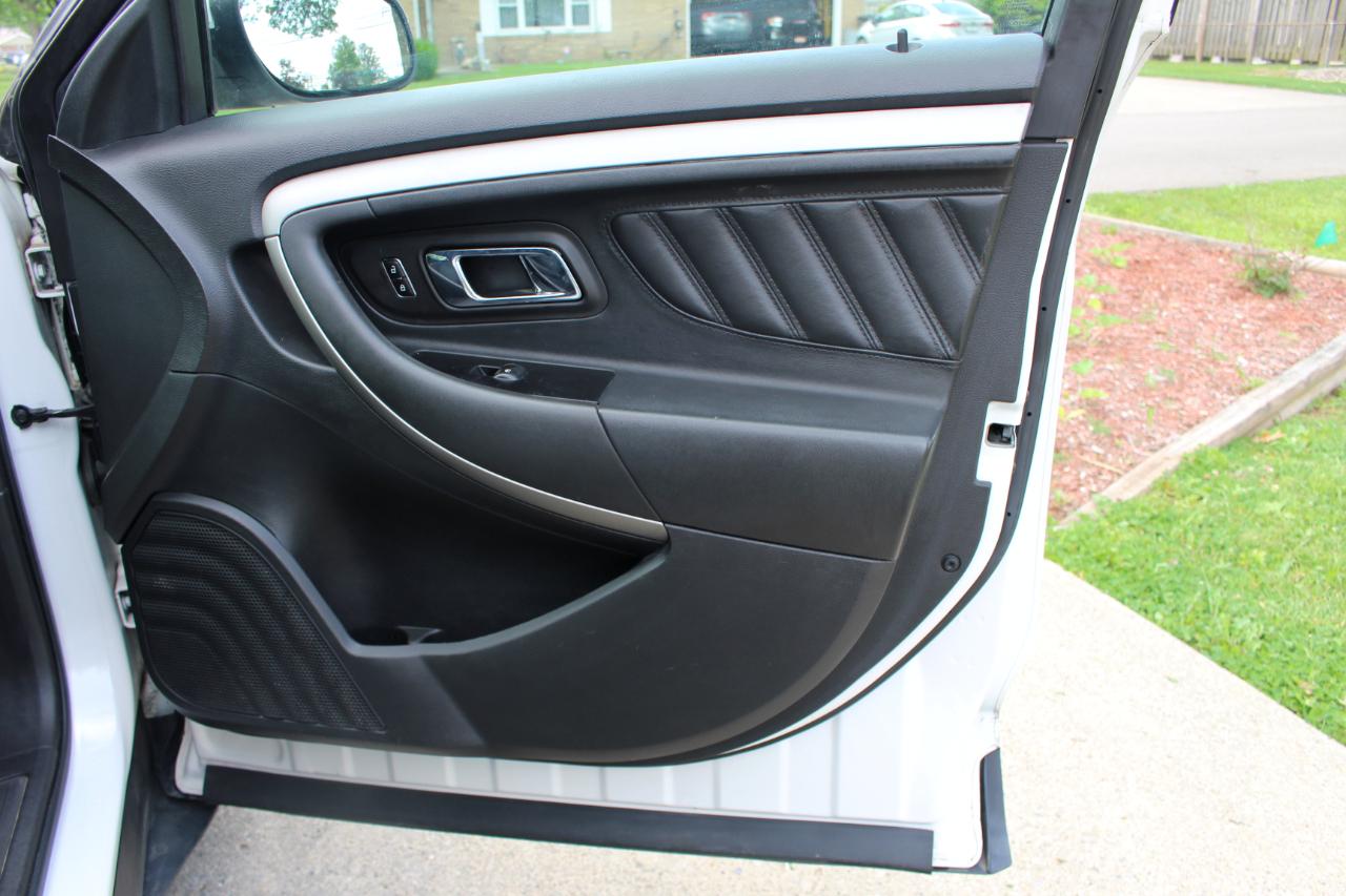 Ford Taurus SEL FWD 2014
