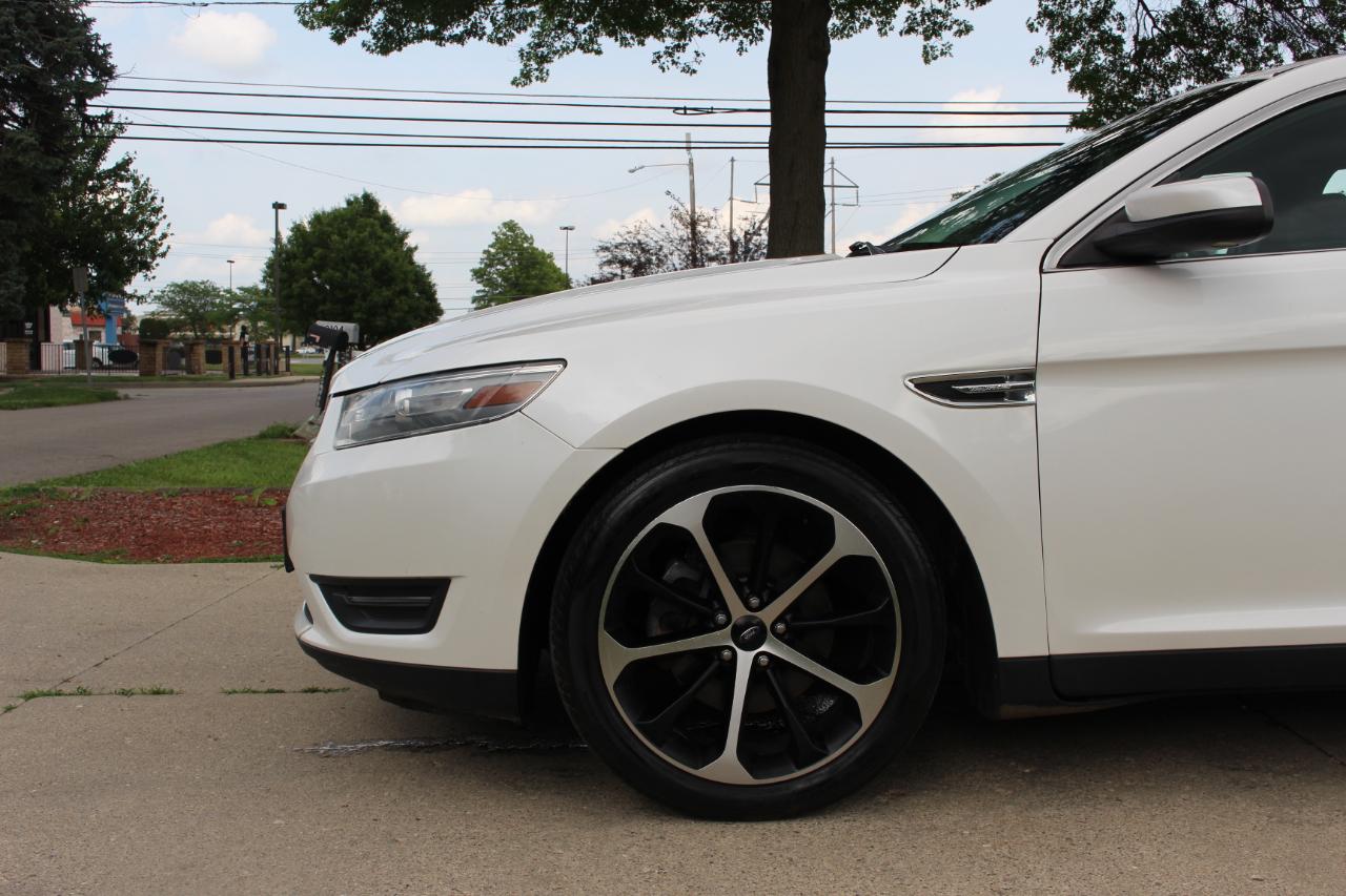 Ford Taurus SEL FWD 2014