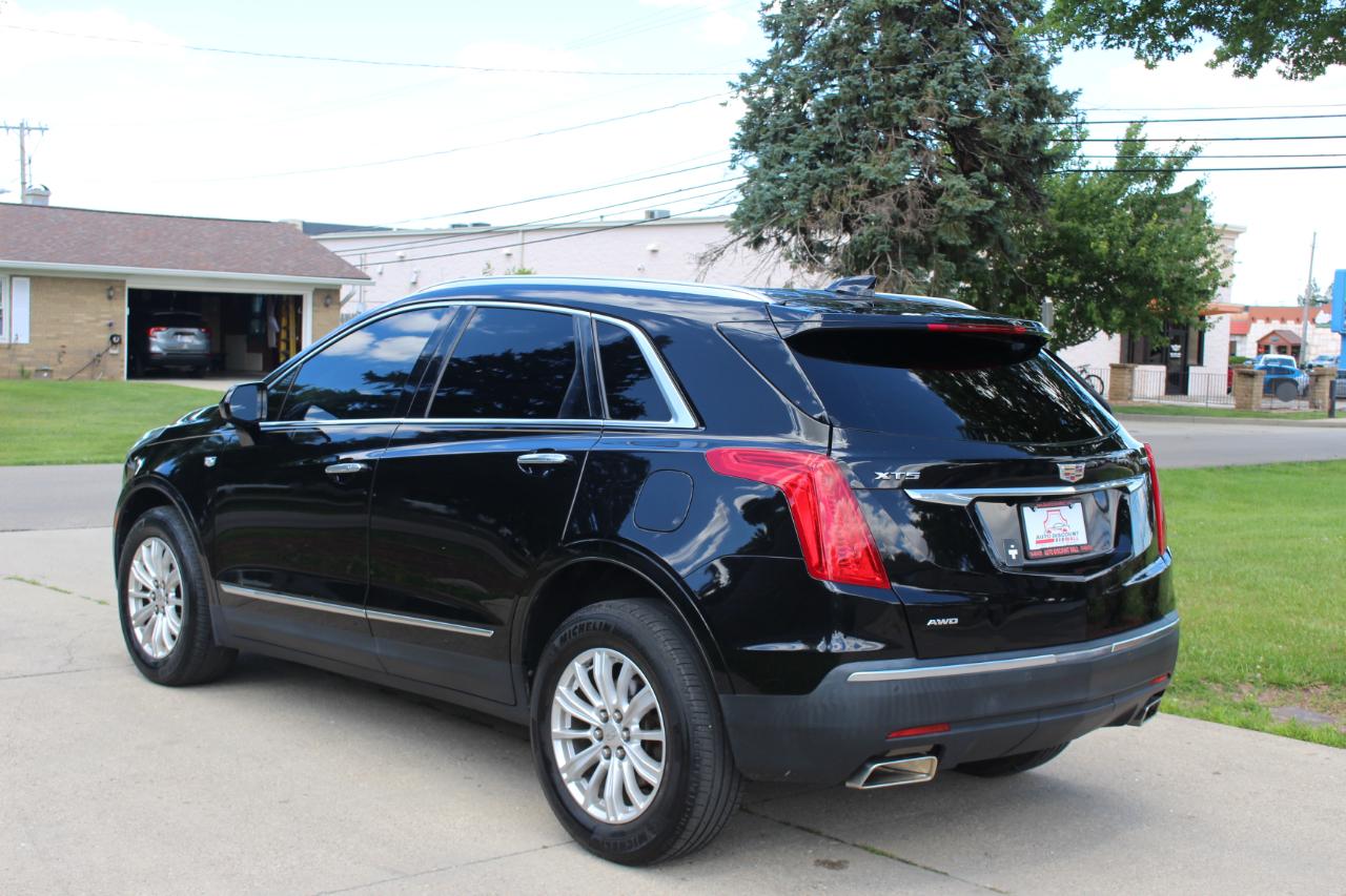 Cadillac XT5 Base AWD 2018