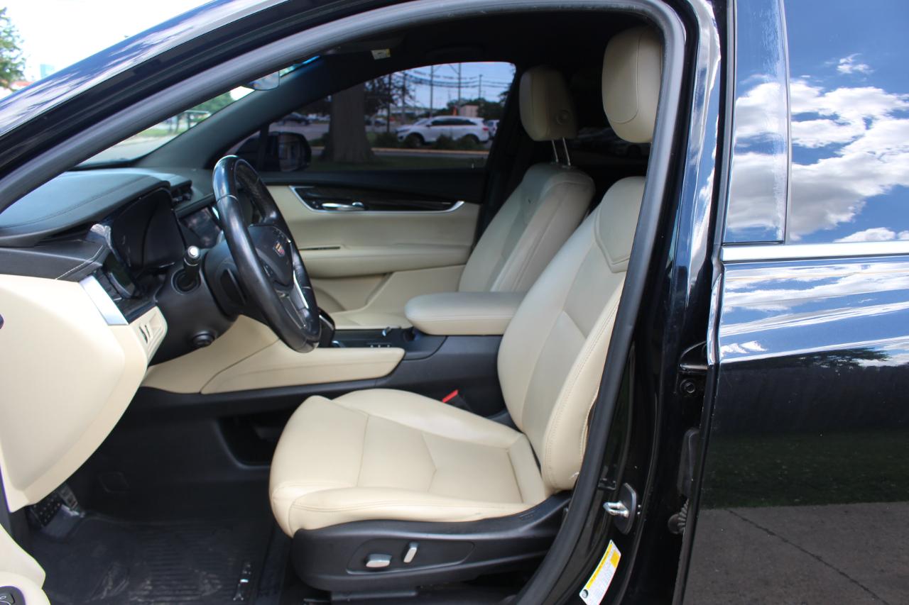 Cadillac XT5 Base AWD 2018