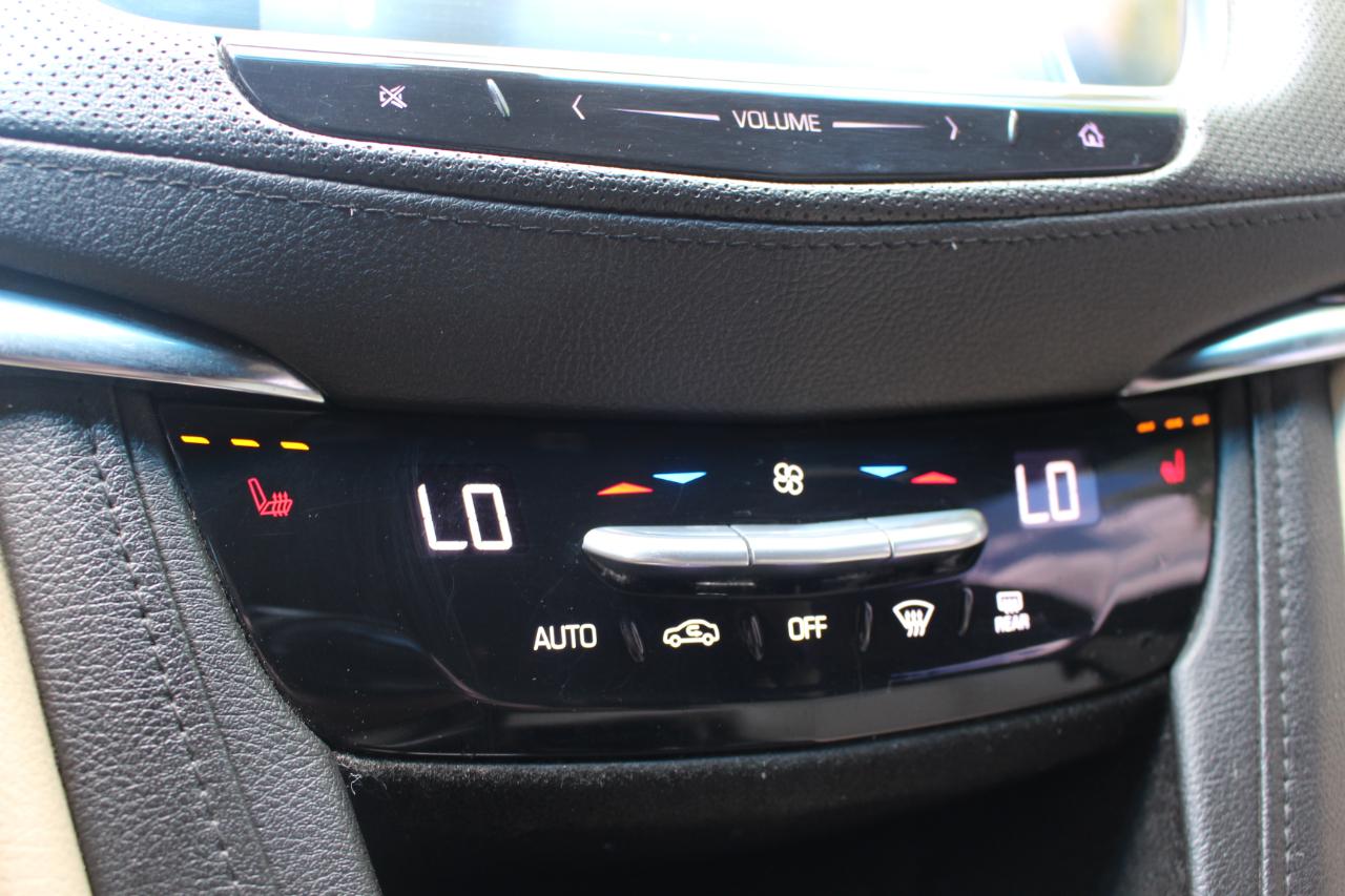 Cadillac XT5 Base AWD 2018