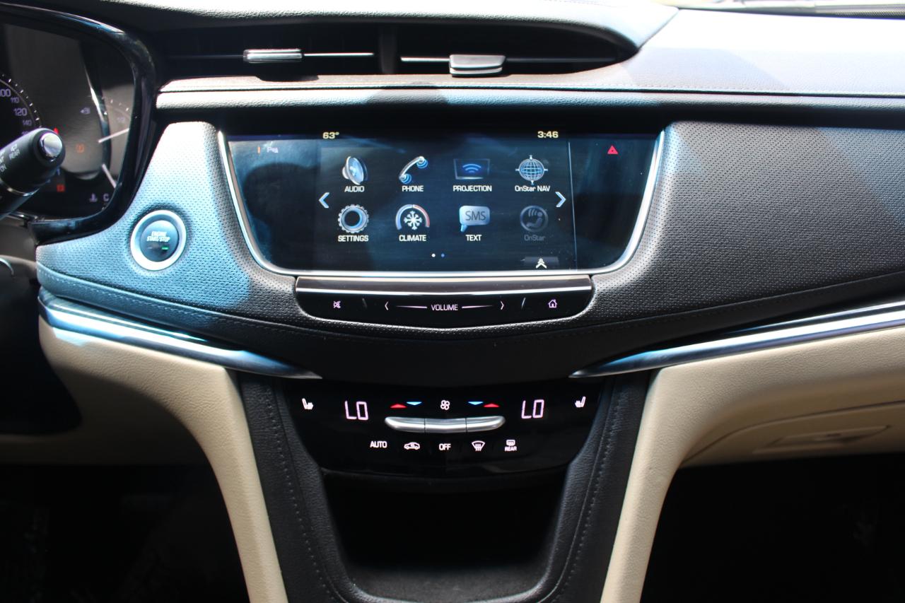 Cadillac XT5 Base AWD 2018