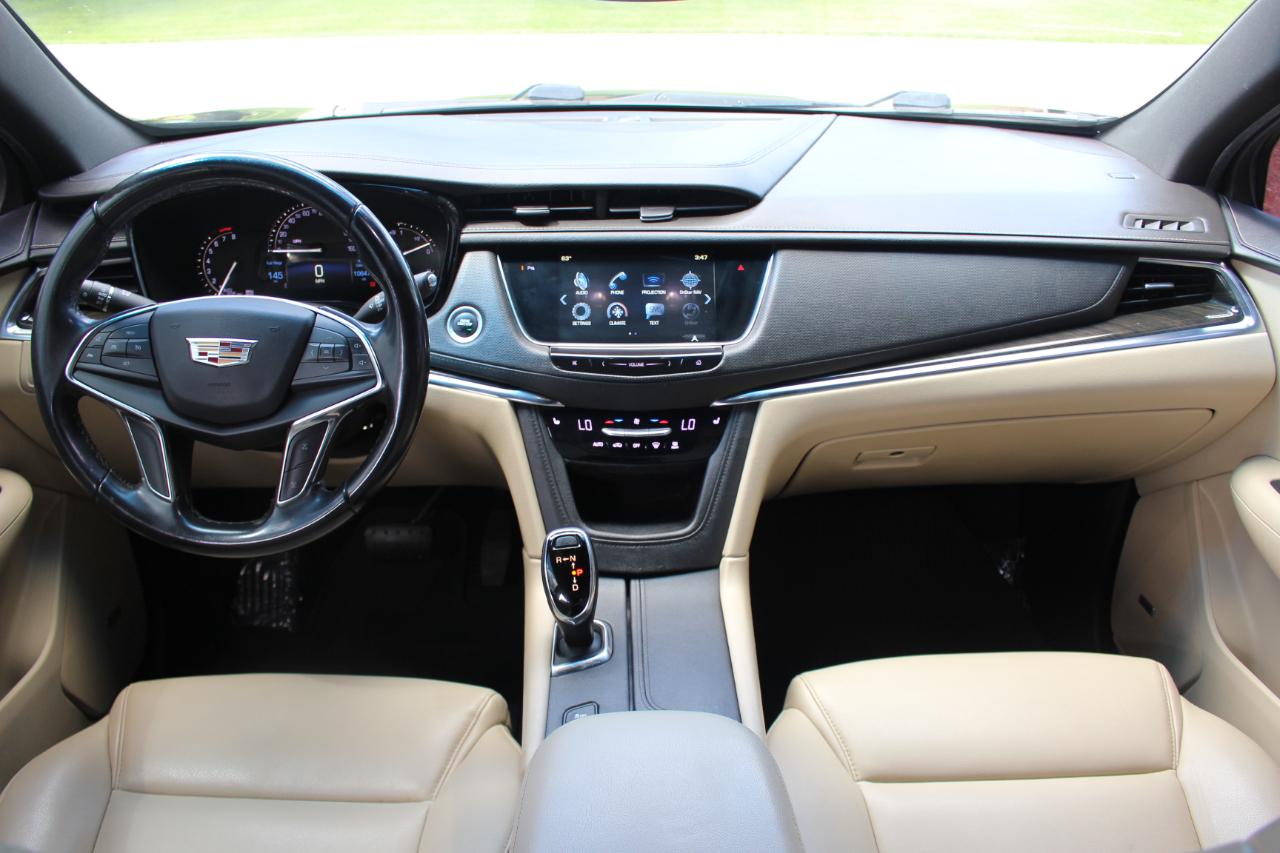 Cadillac XT5 Base AWD 2018
