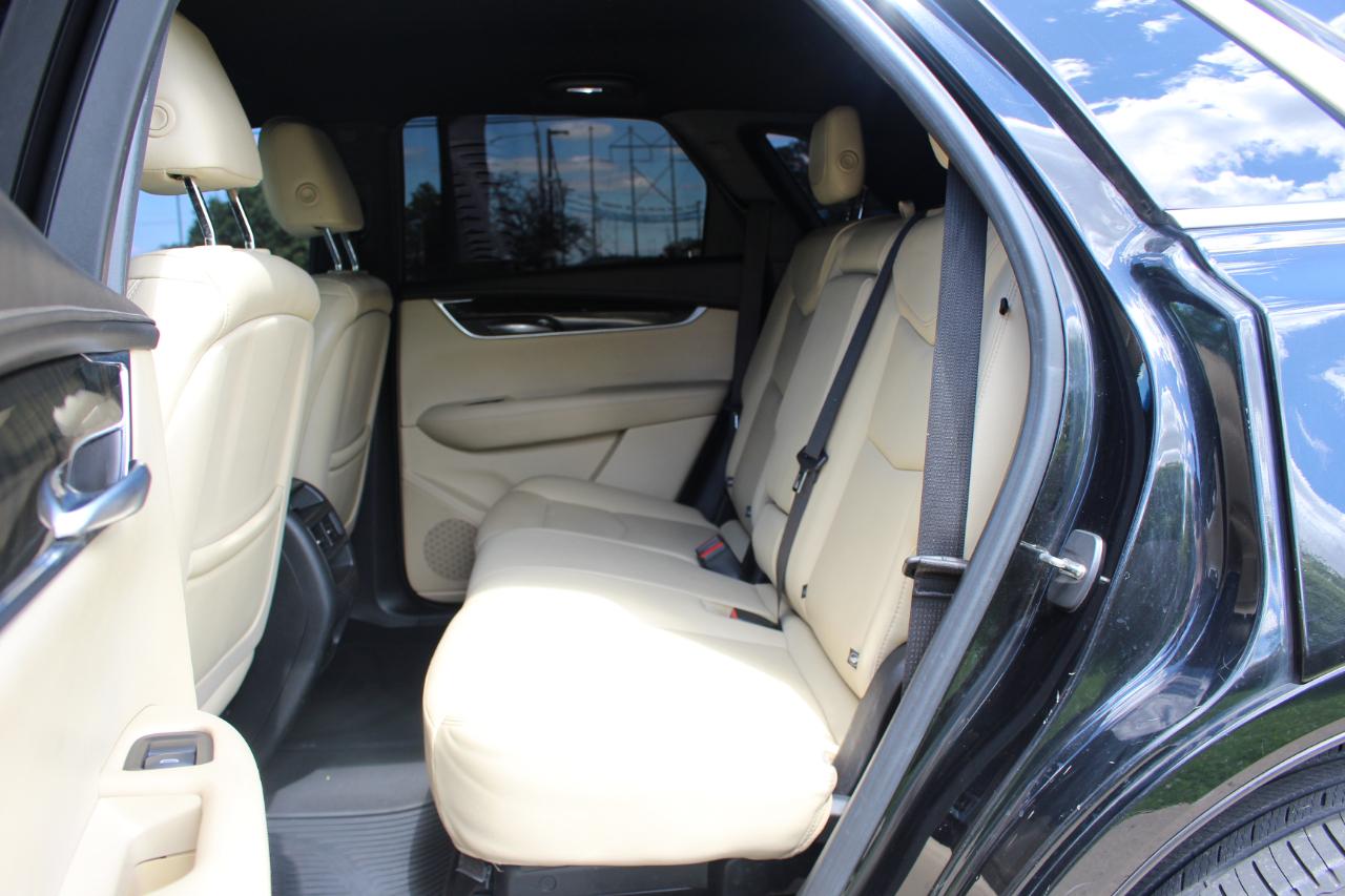 Cadillac XT5 Base AWD 2018