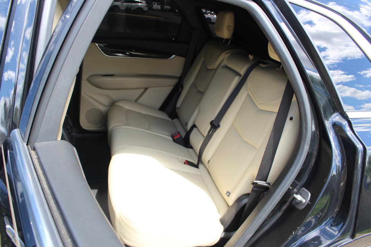 Cadillac XT5 Base AWD 2018