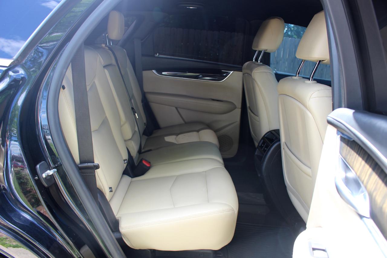 Cadillac XT5 Base AWD 2018
