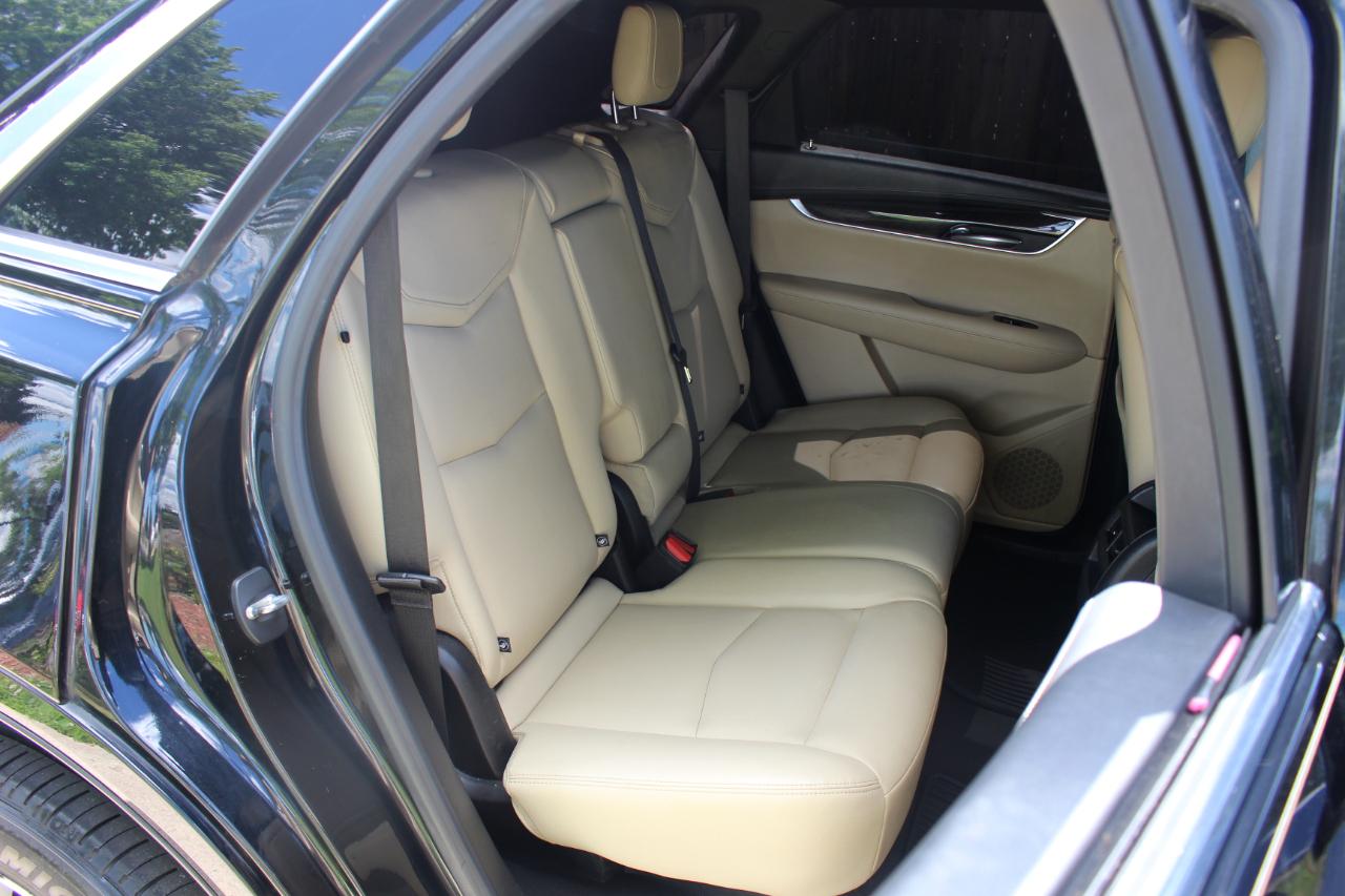 Cadillac XT5 Base AWD 2018