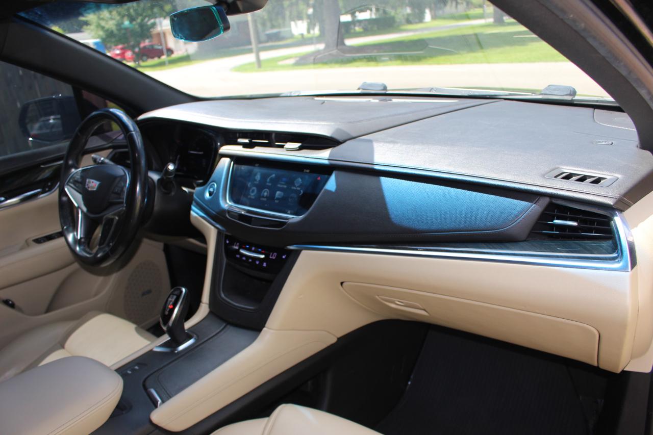 Cadillac XT5 Base AWD 2018
