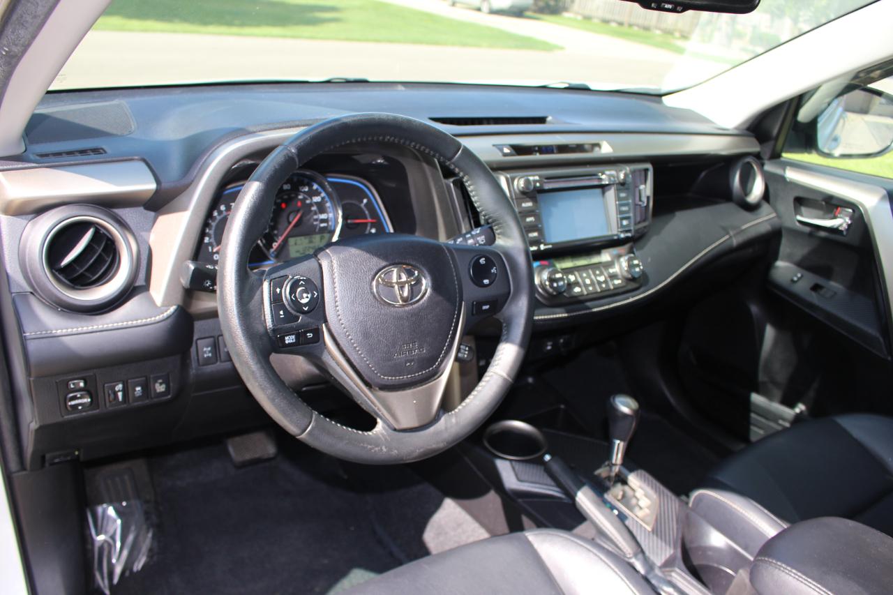 Toyota RAV4 Limited AWD 2014