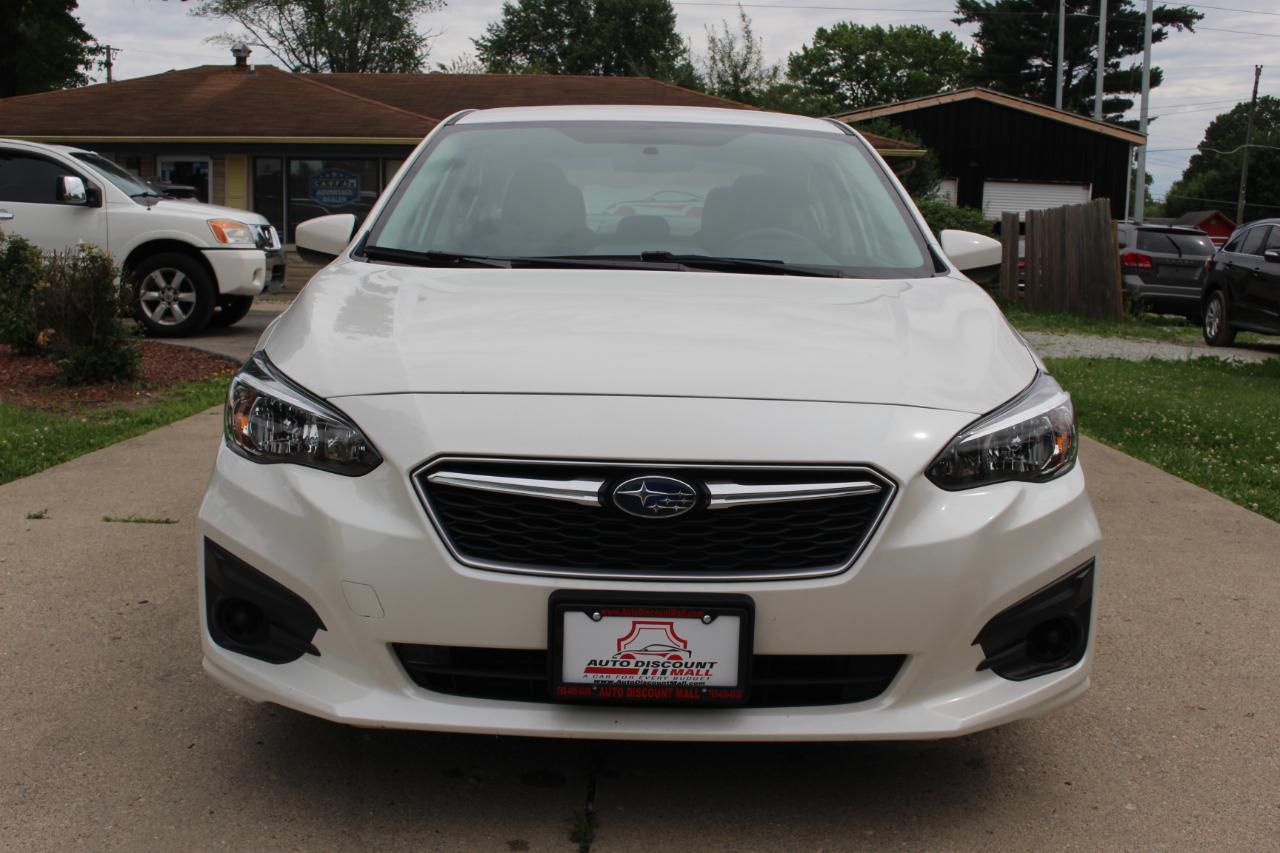 Subaru Impreza 2.0i Premium CVT 4-Door 2017