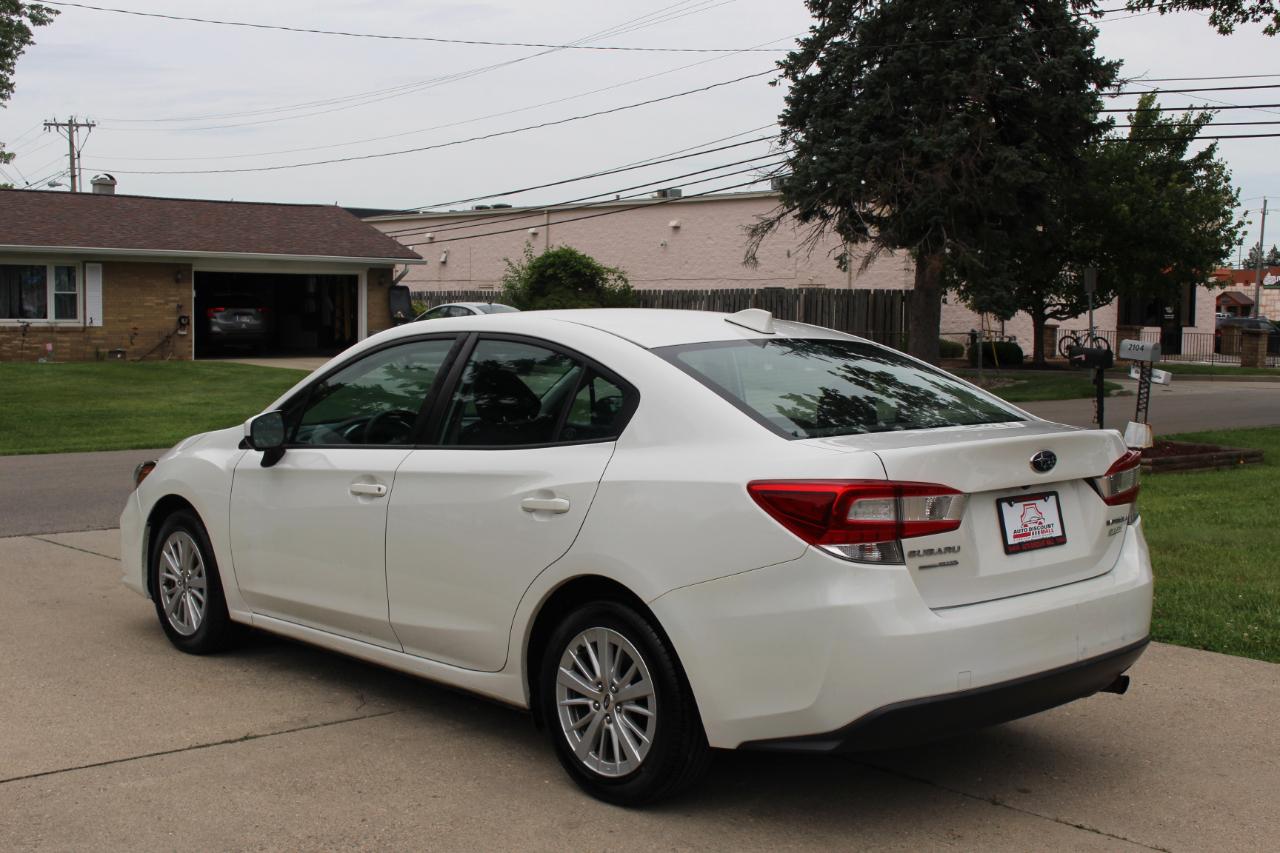 Subaru Impreza 2.0i Premium CVT 4-Door 2017