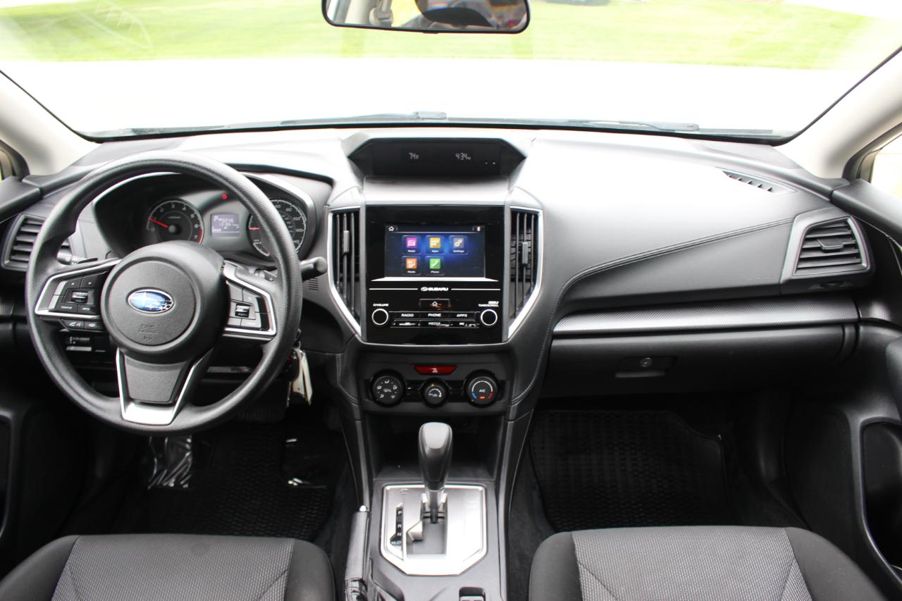 Subaru Impreza 2.0i Premium CVT 4-Door 2017