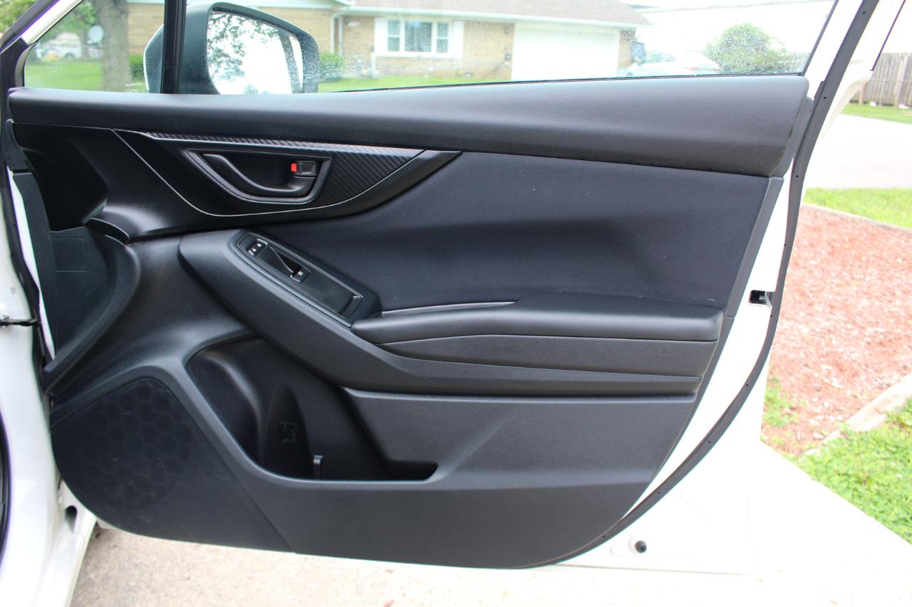 Subaru Impreza 2.0i Premium CVT 4-Door 2017