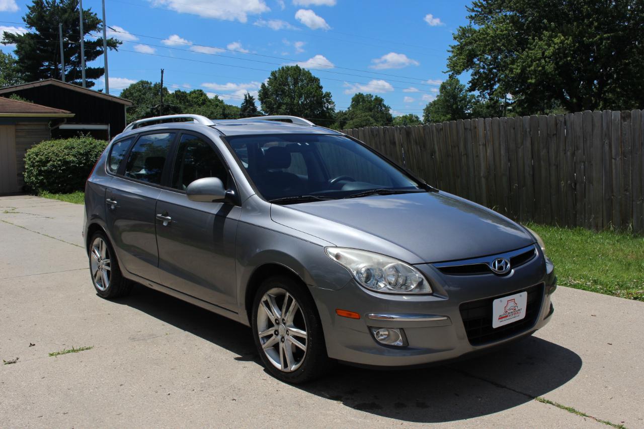 Hyundai Elantra Touring  2011