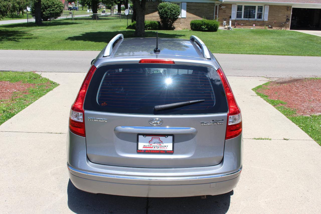Hyundai Elantra Touring  2011