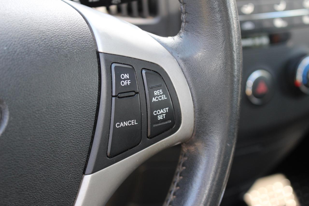 Hyundai Elantra Touring  2011