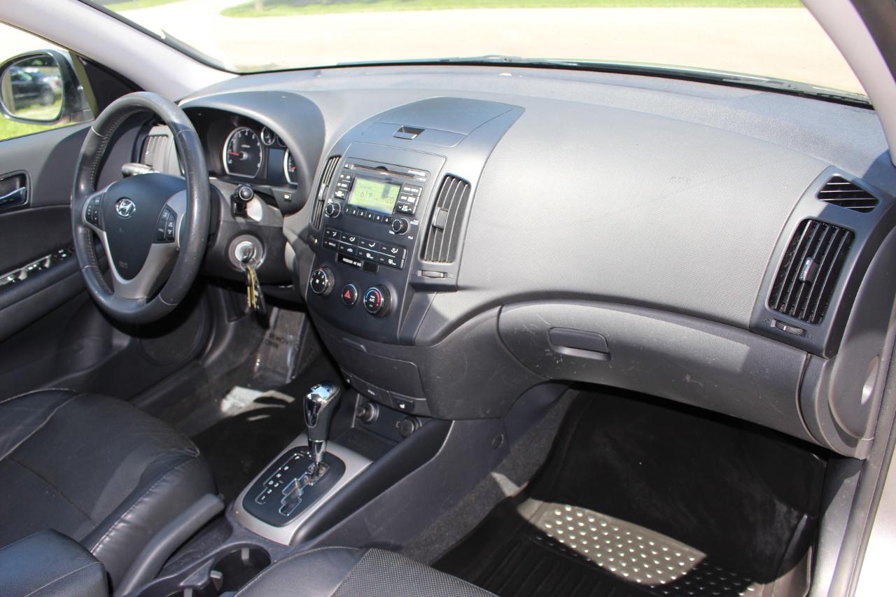 Hyundai Elantra Touring  2011