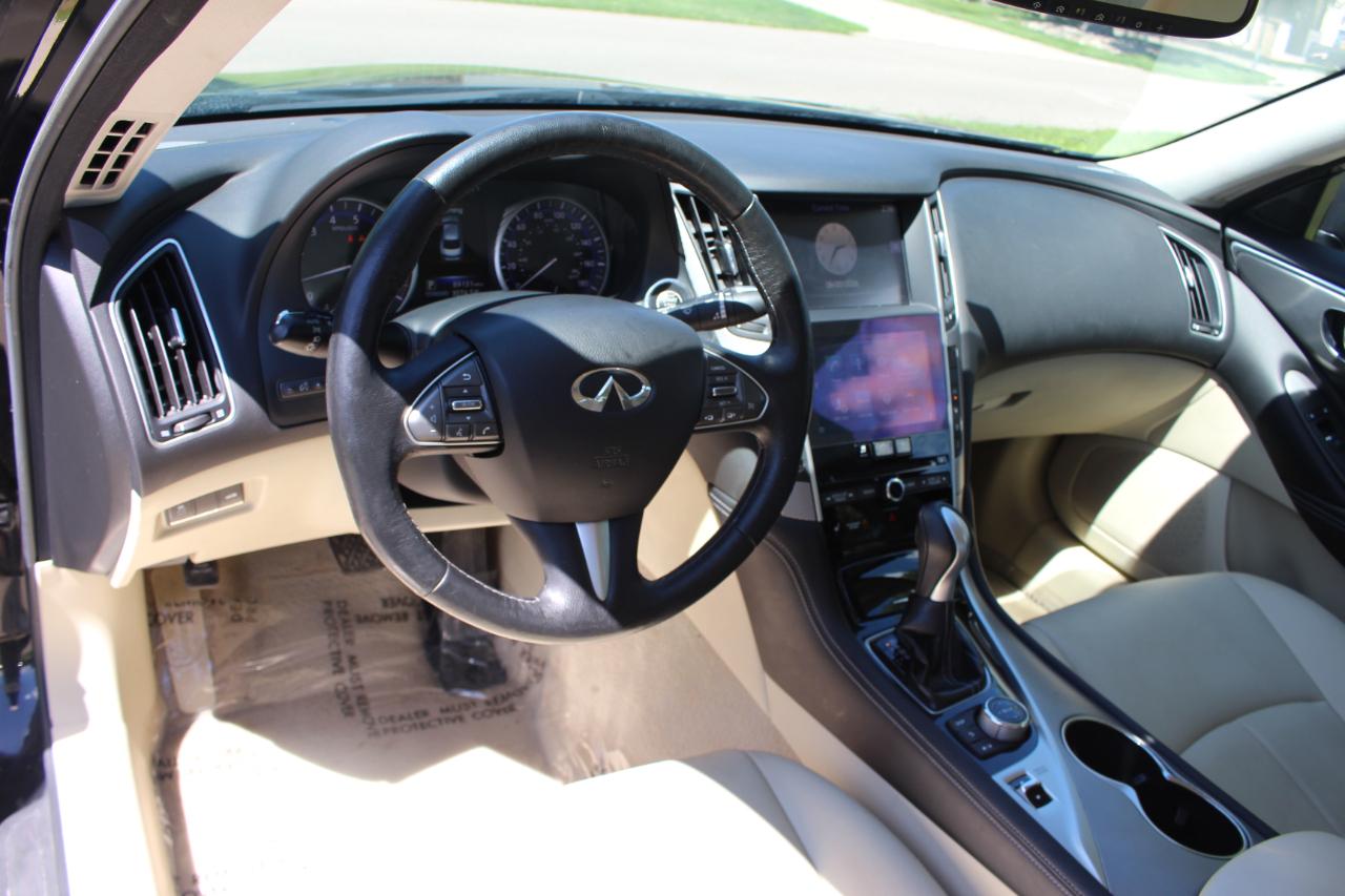 Infiniti Q50 Base AWD 2015