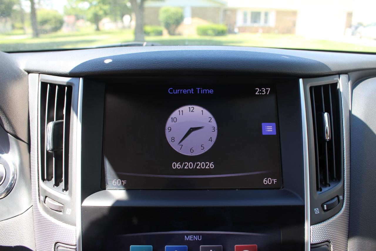 Infiniti Q50 Base AWD 2015