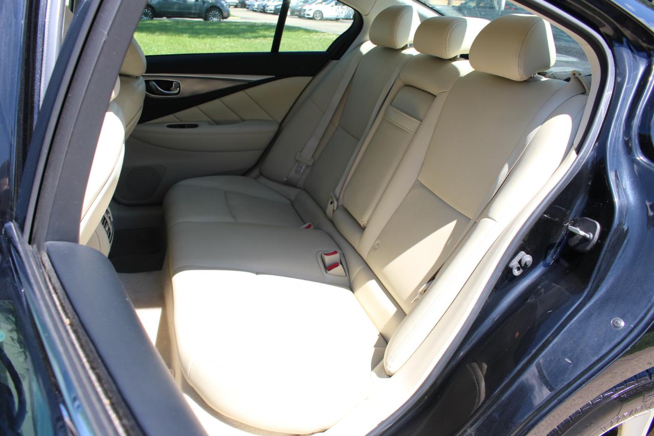 Infiniti Q50 Base AWD 2015