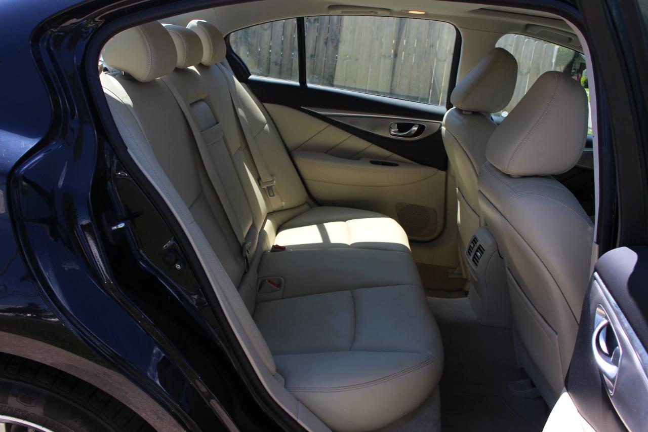 Infiniti Q50 Base AWD 2015