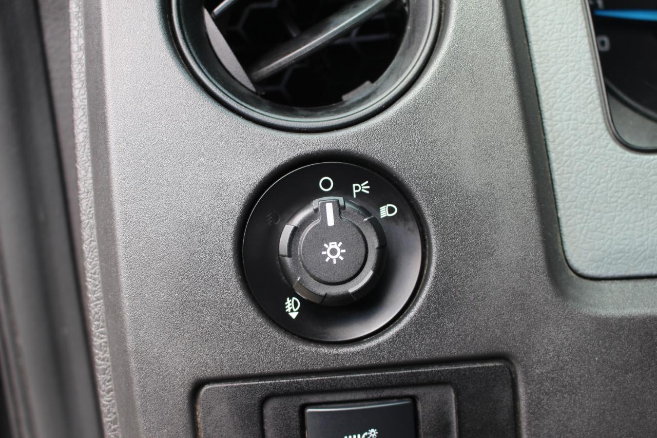 Ford F-150 STX SuperCab 4WD 2013