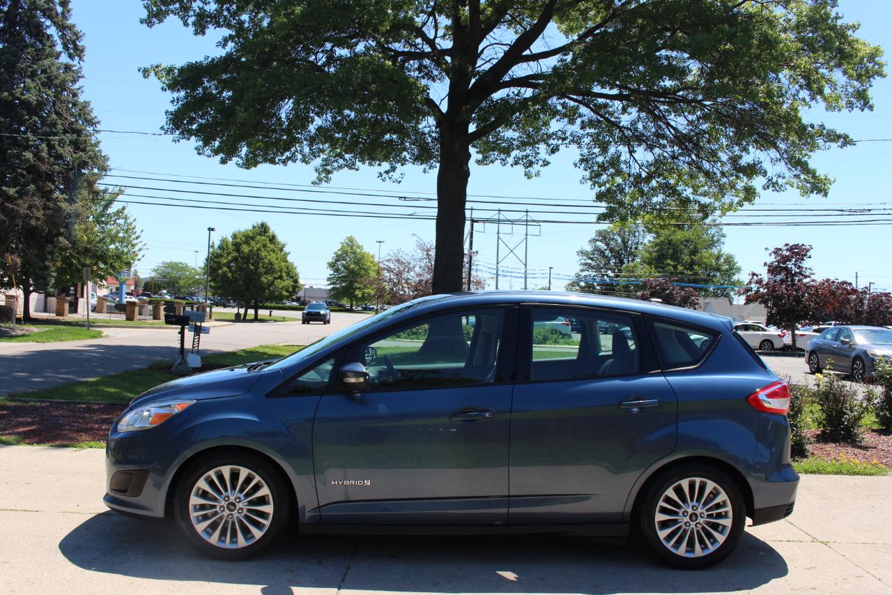 Ford C-Max Hybrid SE 2018