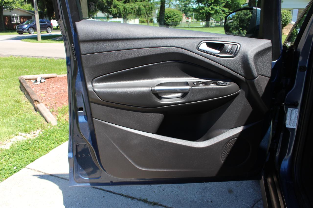 Ford C-Max Hybrid SE 2018