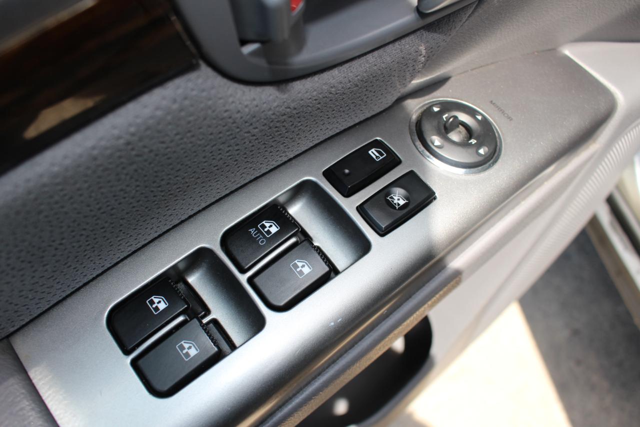 Hyundai Santa Fe SE 3.5 4WD 2011