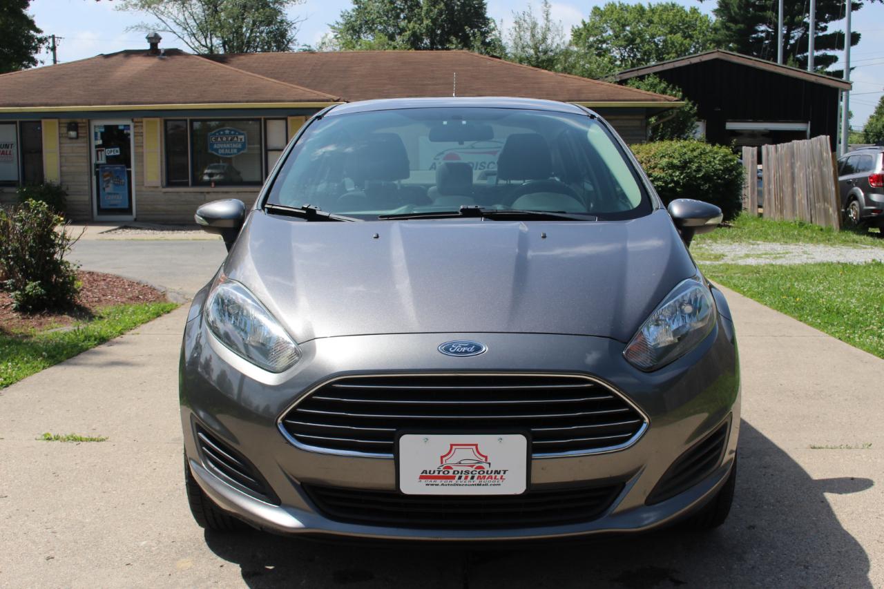 Ford Fiesta SE Sedan 2014