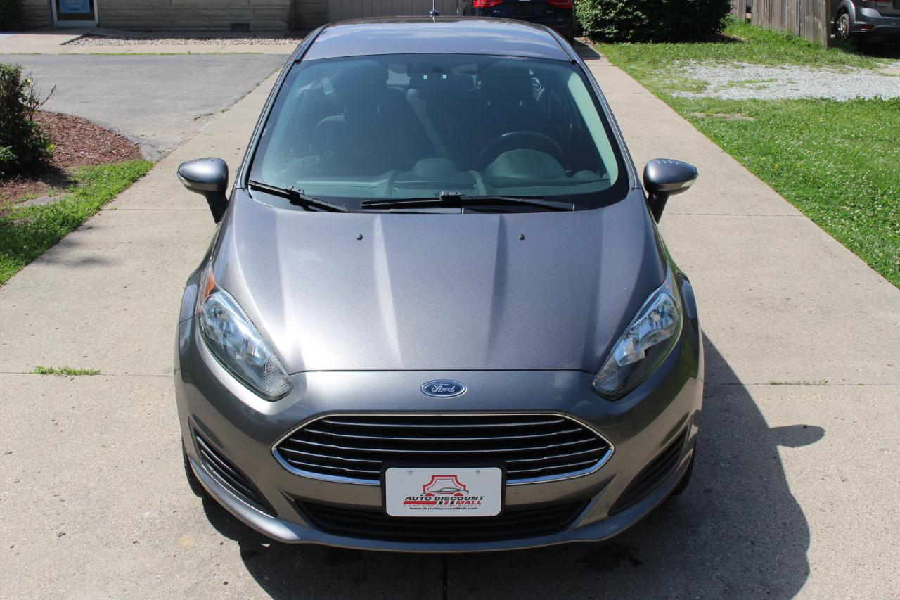 Ford Fiesta SE Sedan 2014