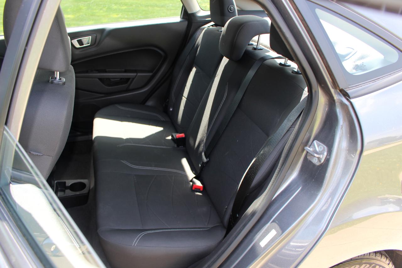 Ford Fiesta SE Sedan 2014