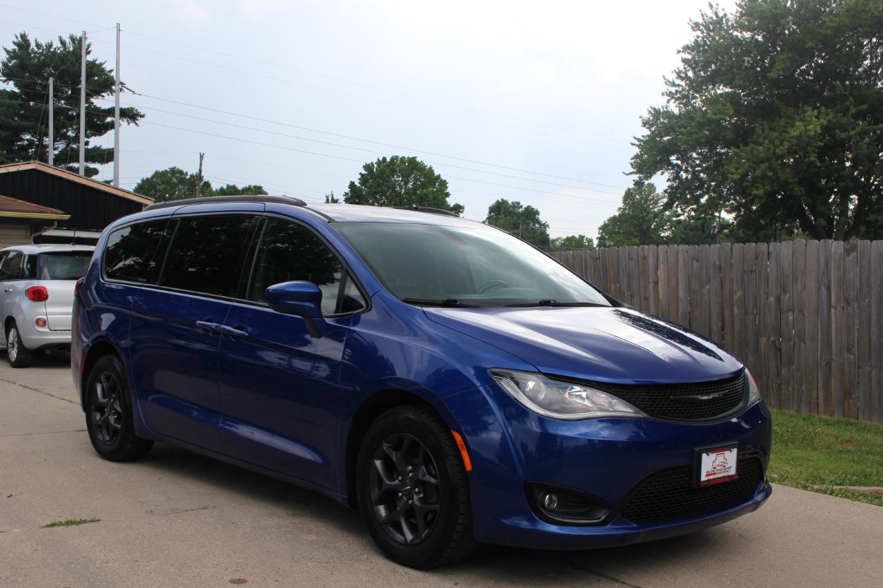 Chrysler Pacifica Touring-L Plus 2018