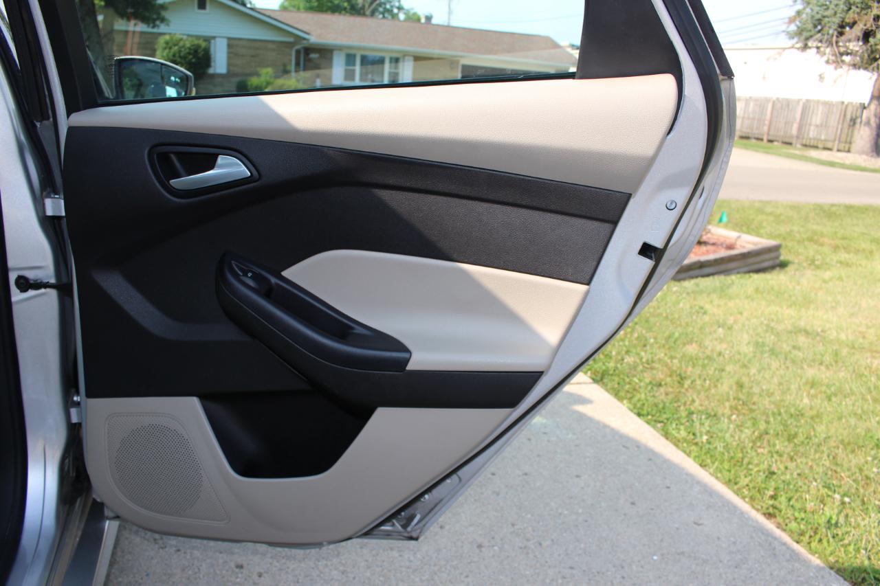 Ford Focus SE Hatch 2015