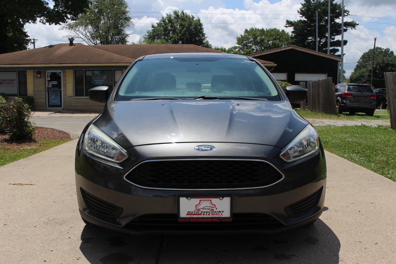 Ford Focus S Sedan 2016