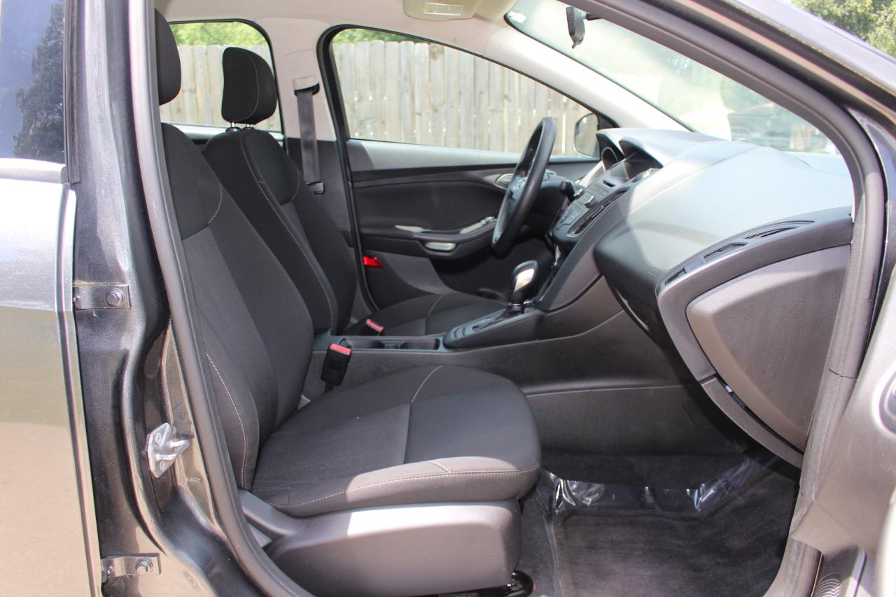 Ford Focus S Sedan 2016