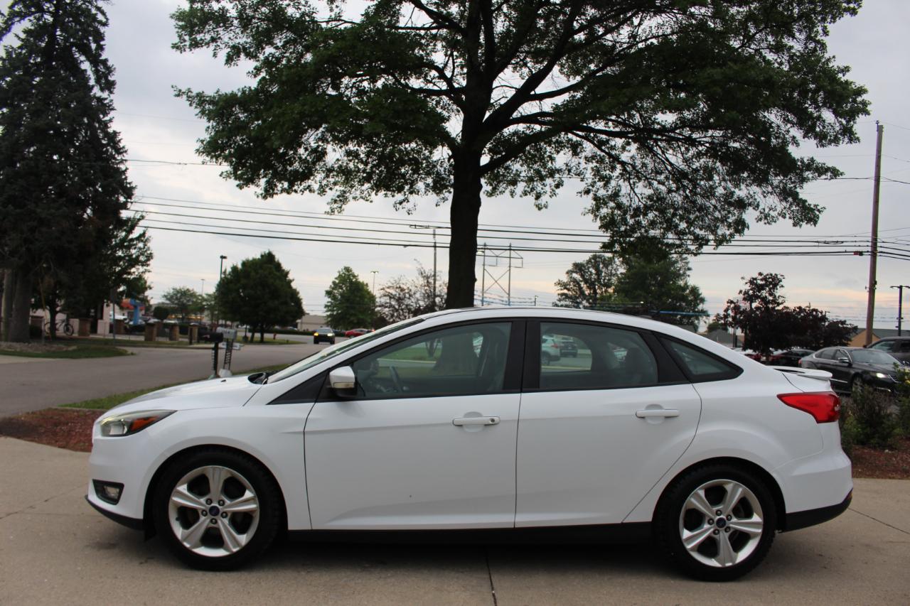 Ford Focus SE Sedan 2015