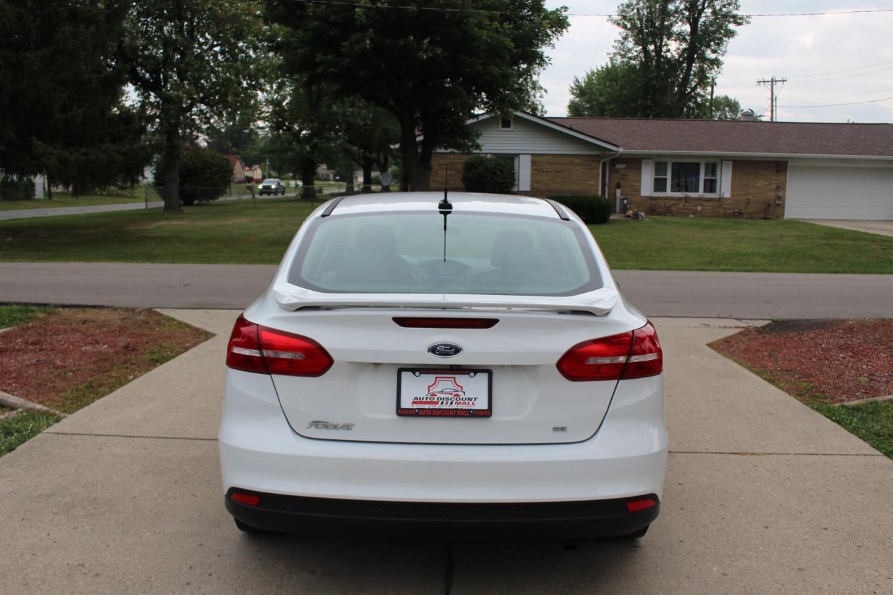 Ford Focus SE Sedan 2015